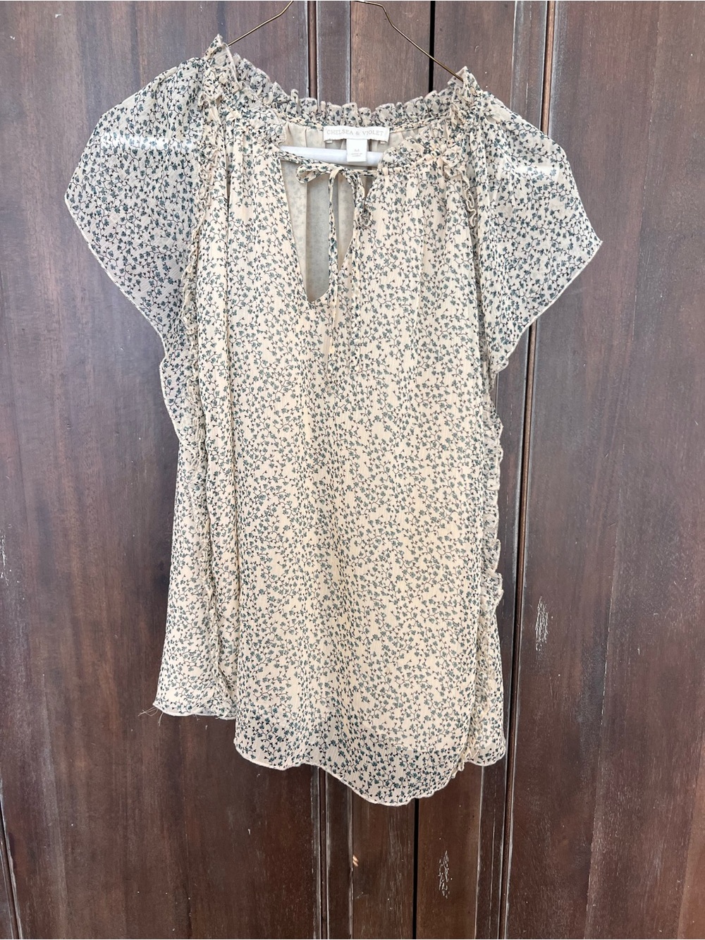 Chelsea & Violet Beige Floral Tie-Neck Flutter Sleeve Blouse